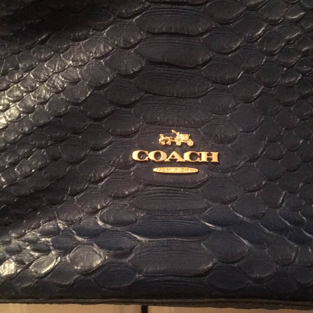Handbag - Picture 2 of 6